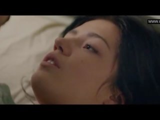 Adele exarchopoulos - topless pieaugušais video ainas - eperdument (2016)