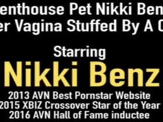 Penthouse pet 妮基 奔驰 有 她的 阴道 填充的 由 一 cock&excl;